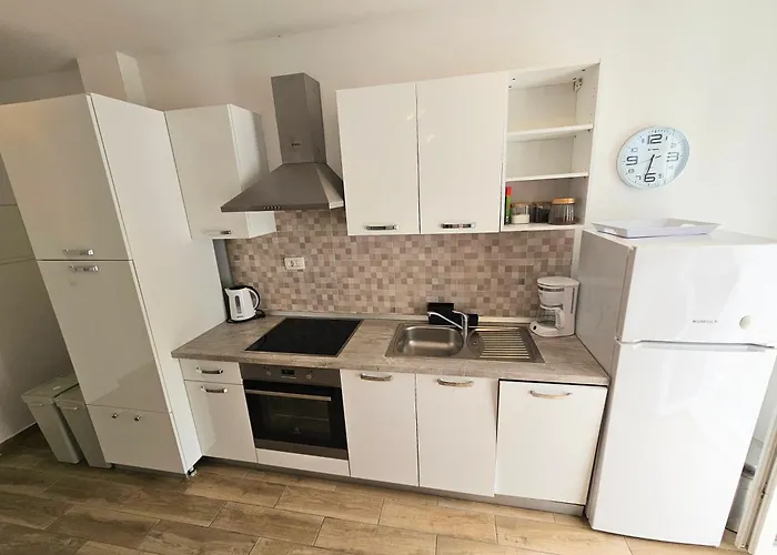 Apartments Majic Zivogosce